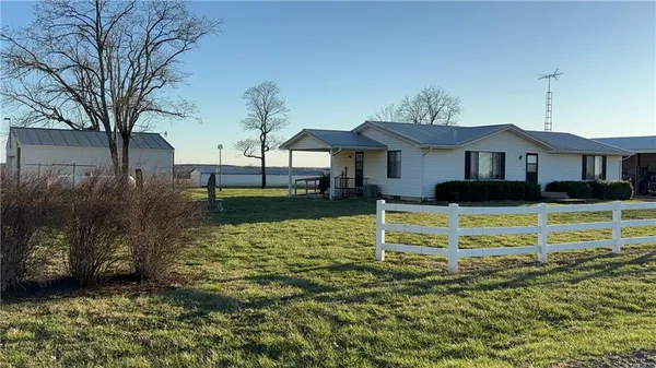 $1,275,000 | 23974 Ayers Road, Greeley, KS 66033