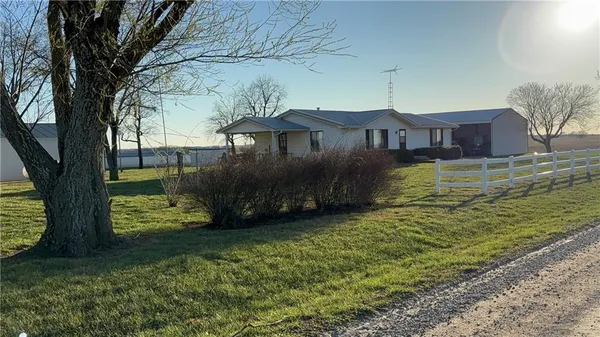 $1,275,000 | 23974 Ayers Road, Greeley, KS 66033