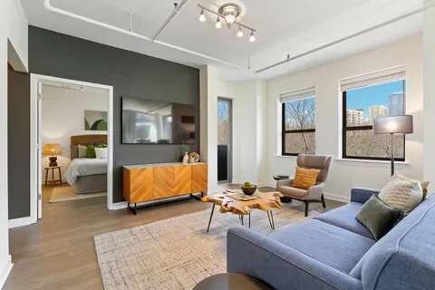 $425,000 | 437 West Division Street, Unit 310, Chicago, IL 60610