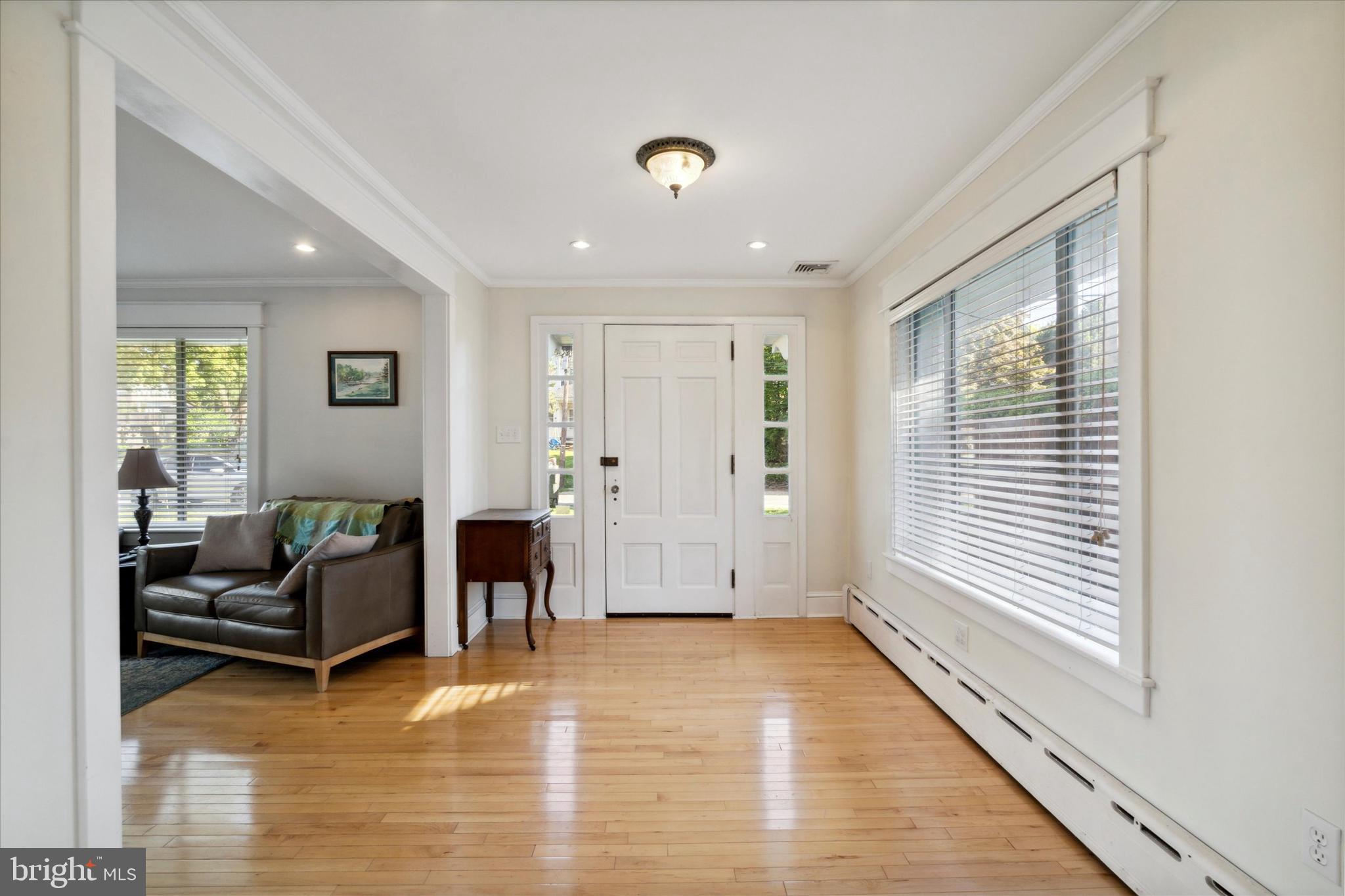 126 Conestoga Road Wayne, PA 19087 - Photo 6 of 25 Foyer