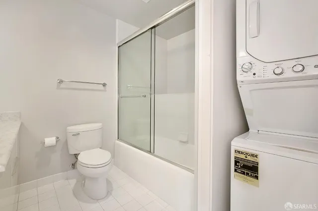 $5,900 | 219 Brannan Street, Unit 7J, San Francisco, CA 94107