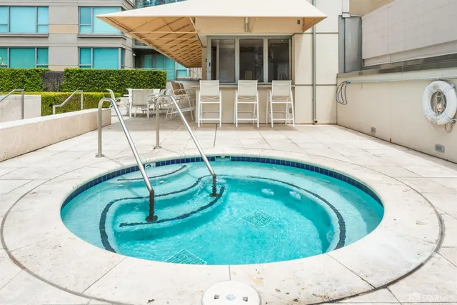 $5,900 | 219 Brannan Street, Unit 7J, San Francisco, CA 94107