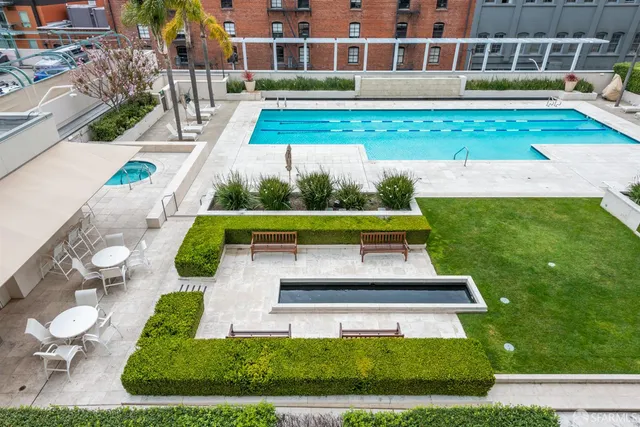 $5,900 | 219 Brannan Street, Unit 7J, San Francisco, CA 94107