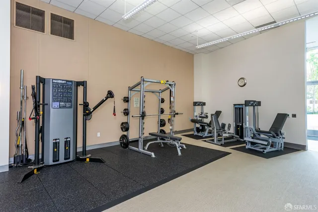 $5,900 | 219 Brannan Street, Unit 7J, San Francisco, CA 94107