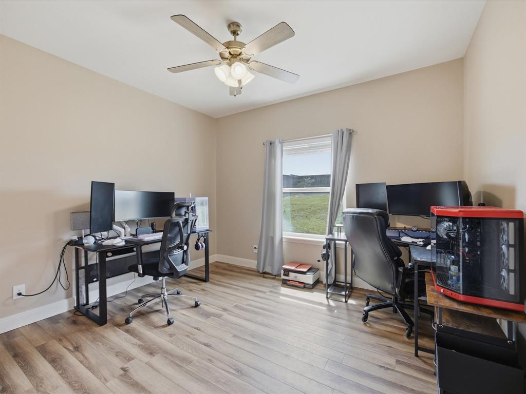 1032 Justin Drive Springtown, TX 76082 - Photo 26 of 40