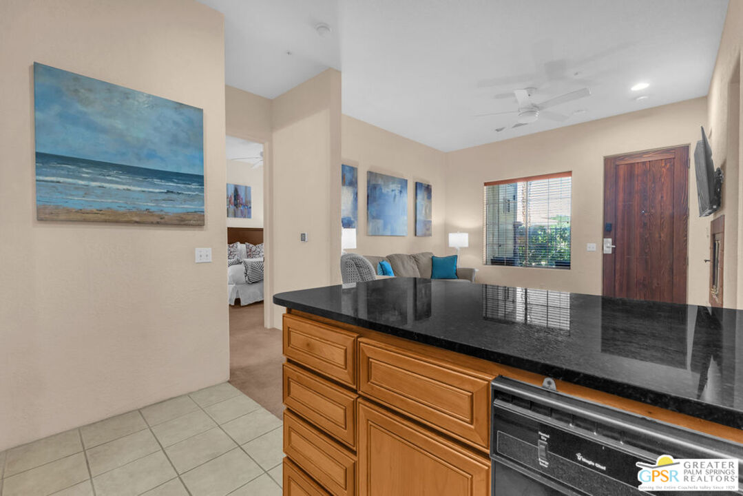 50740 Santa Rosa Plaza, Unit 2 La Quinta, CA 92253 - Photo 7 of 16