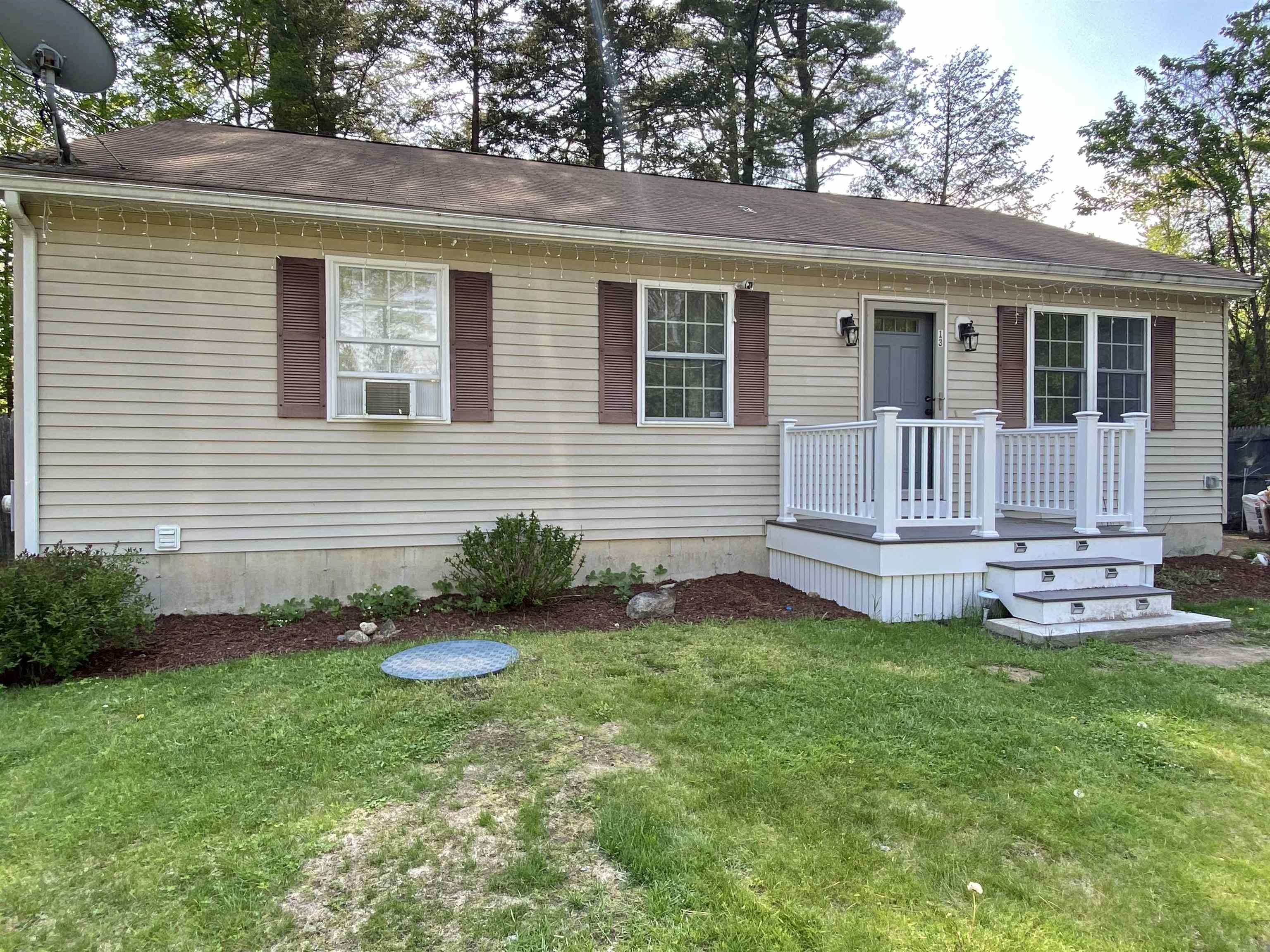 13 Old Lantern Road Hillsborough, NH 03244 - Photo 1 of 39 Gallery Image 1