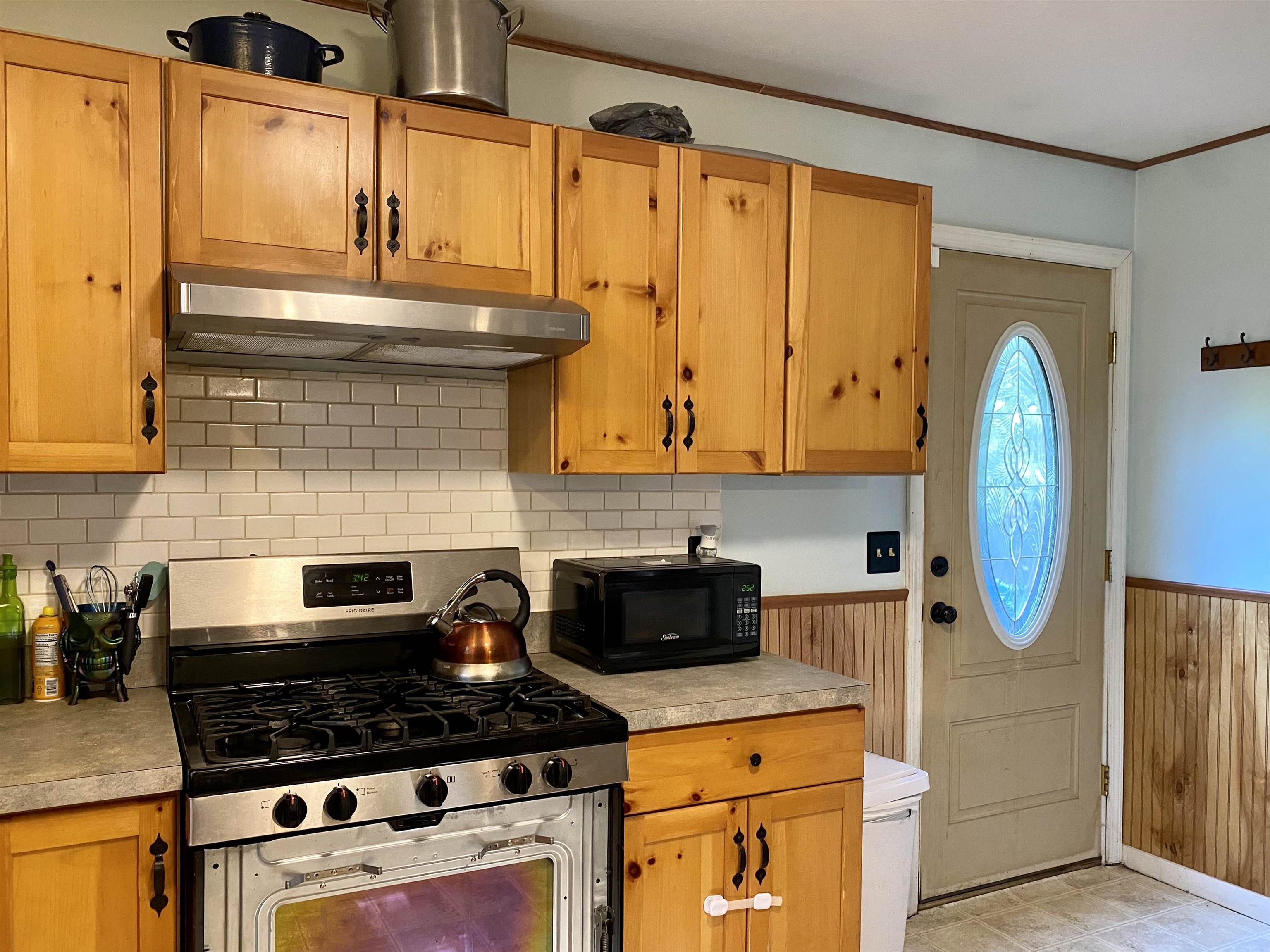13 Old Lantern Road Hillsborough, NH 03244 - Photo 12 of 39 Gallery Image 12