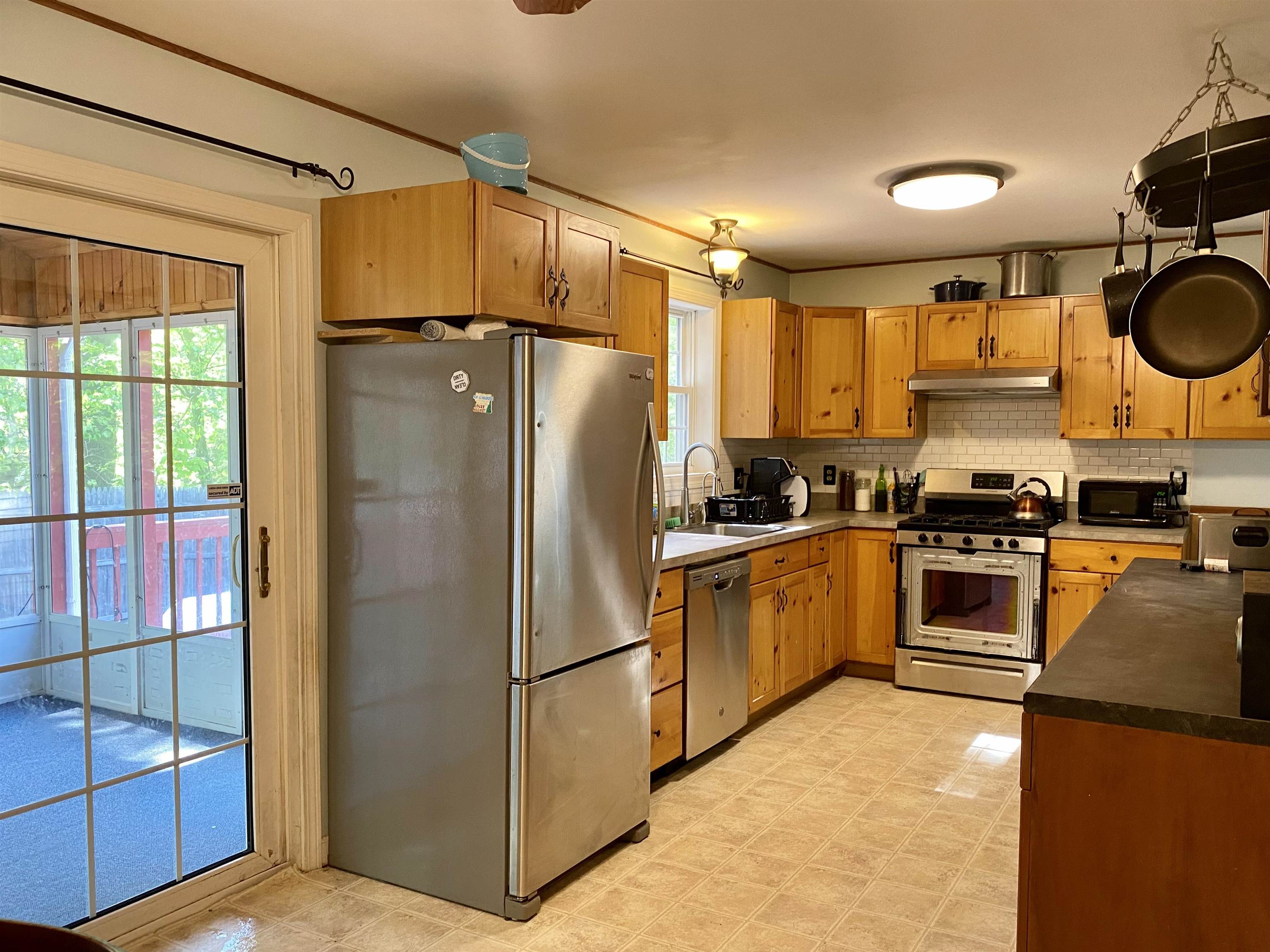 13 Old Lantern Road Hillsborough, NH 03244 - Photo 13 of 39 Gallery Image 13