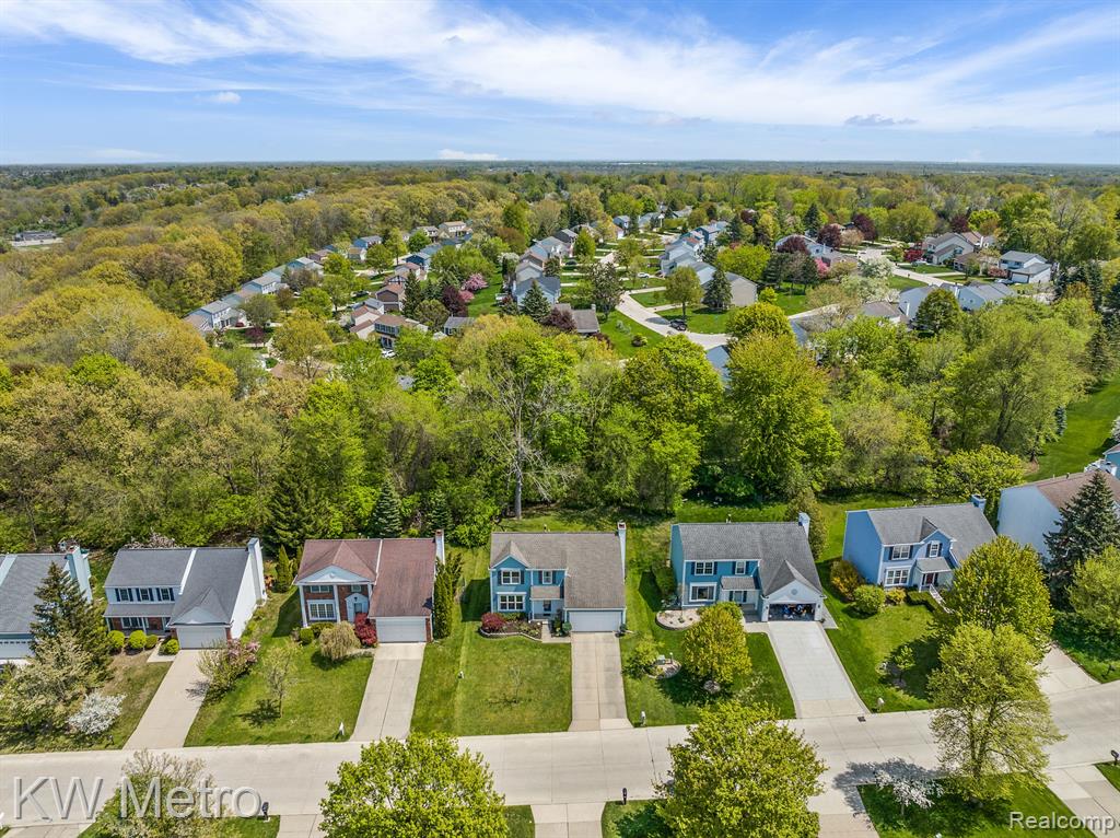 519 Bolinger Street Rochester Hills, MI 48307 - Photo 7 of 49