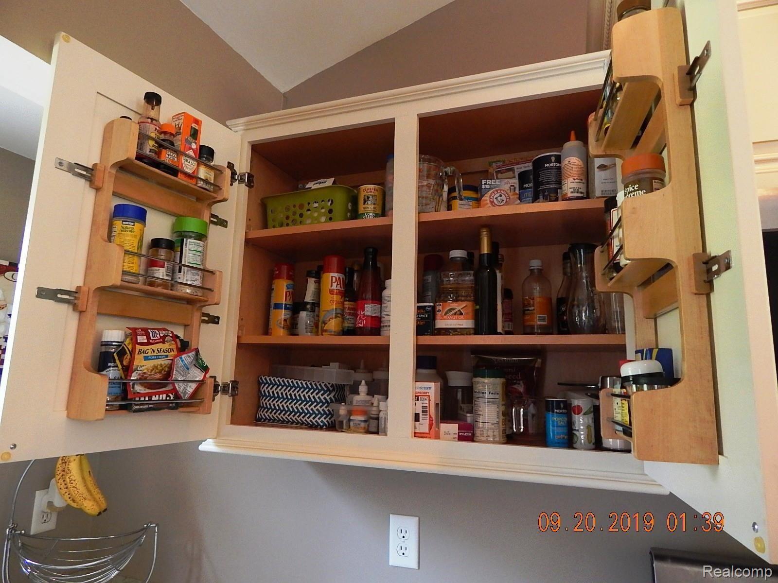 7905 Munger Road Ypsilanti, MI 48197 - Photo 20 of 73 kitchenperks2.JPG
