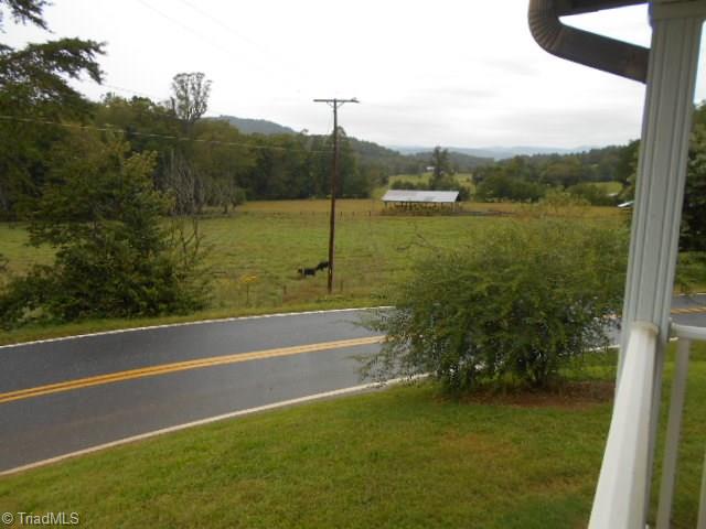 1872 Parsonville Road Purlear, NC 28665 - Photo 26 of 36