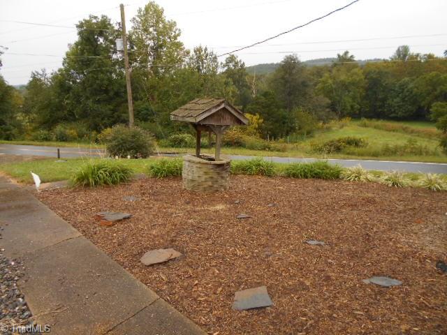 1872 Parsonville Road Purlear, NC 28665 - Photo 31 of 36