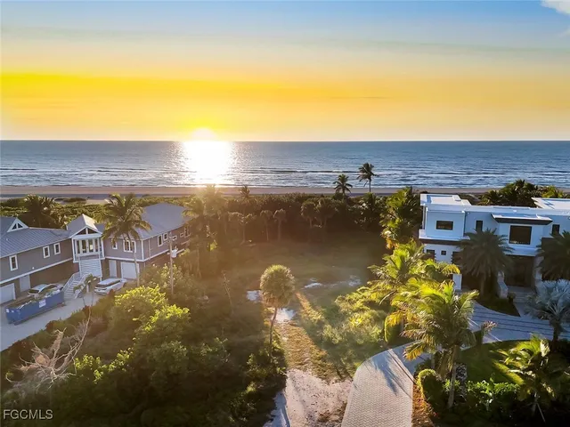 $5,500,000 | 16970 Captiva Drive, Captiva, FL 33924