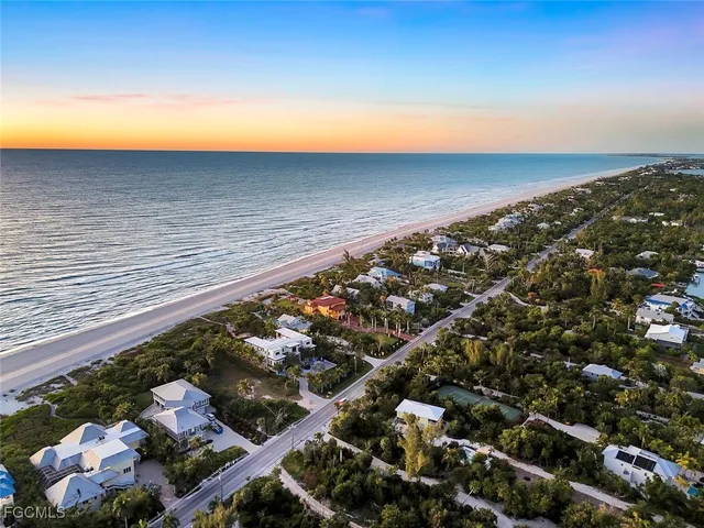 $5,500,000 | 16970 Captiva Drive, Captiva, FL 33924