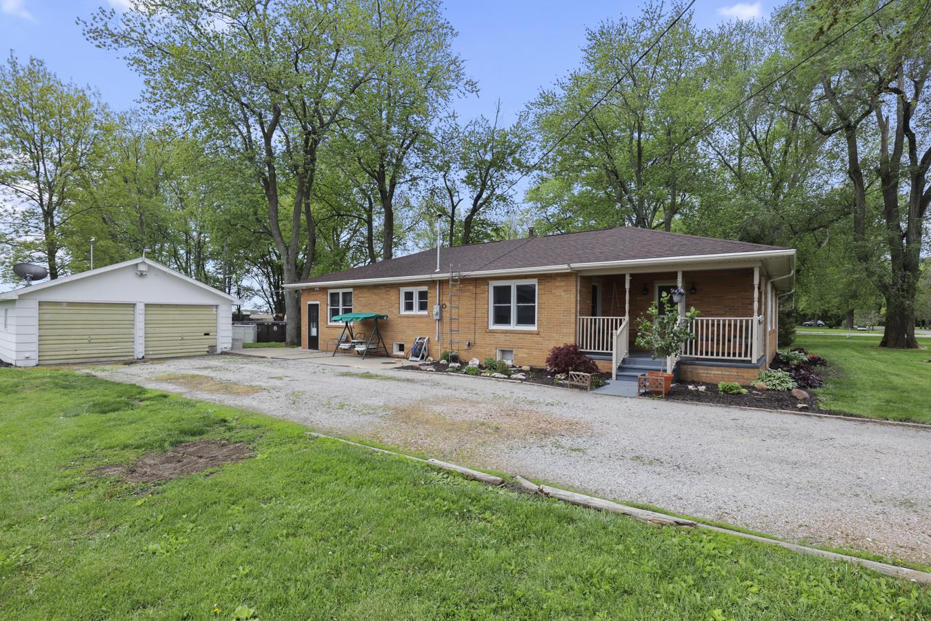 4236 Bissell Road Springfield, IL 62707 - Photo 1 of 23
