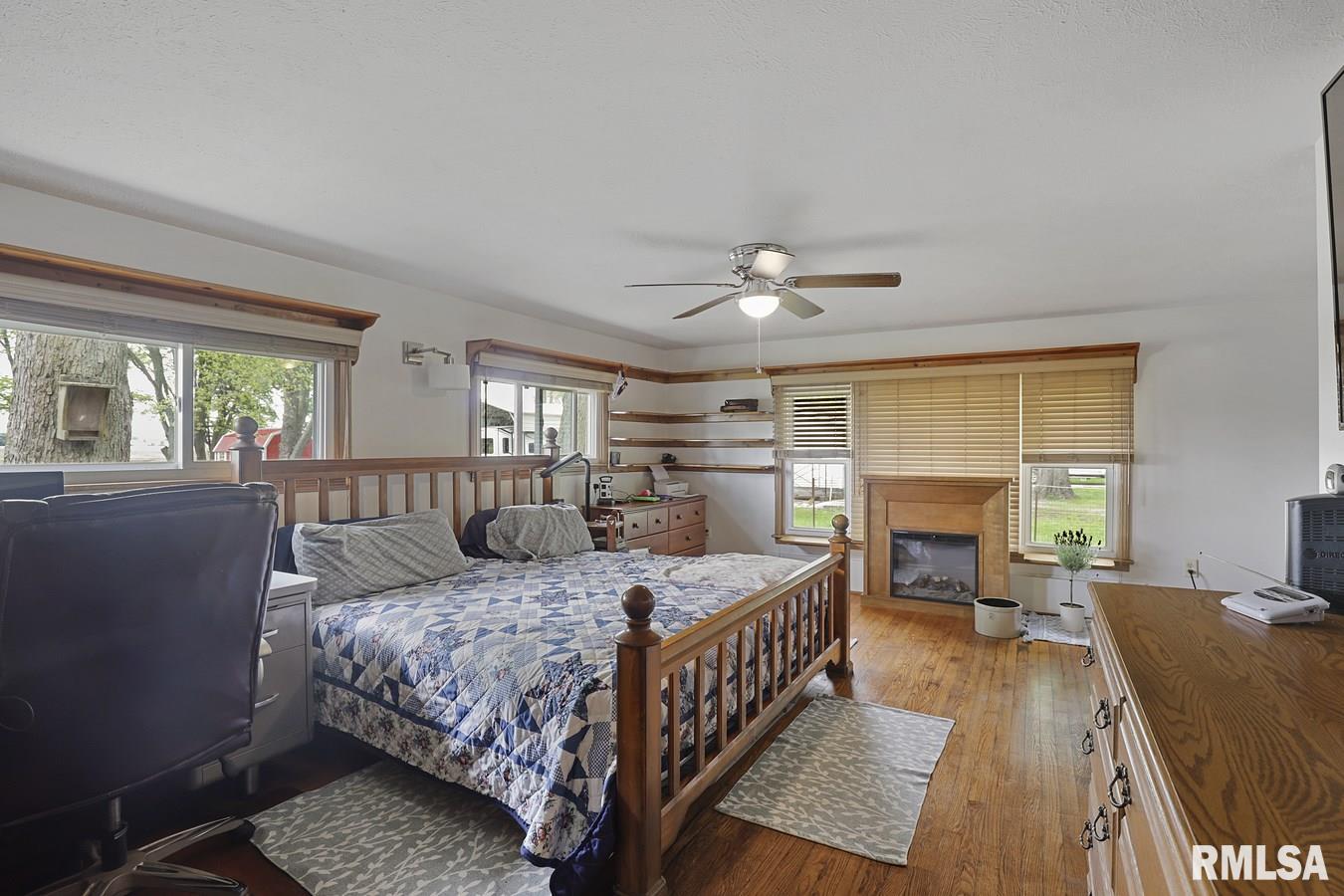 4236 Bissell Road Springfield, IL 62707 - Photo 13 of 23
