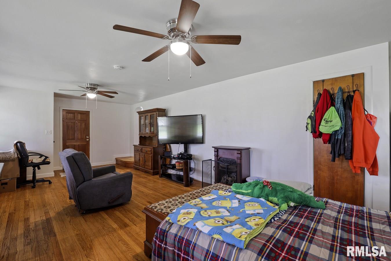 4236 Bissell Road Springfield, IL 62707 - Photo 5 of 23