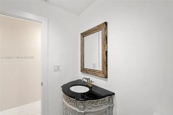 $5,700 | 13611 Southwest 77th Street, Miami, FL 33183