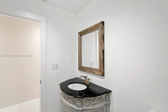 $5,500 | 13611 Southwest 77th Street, Miami, FL 33183