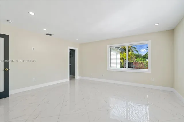 $5,500 | 13611 Southwest 77th Street, Miami, FL 33183