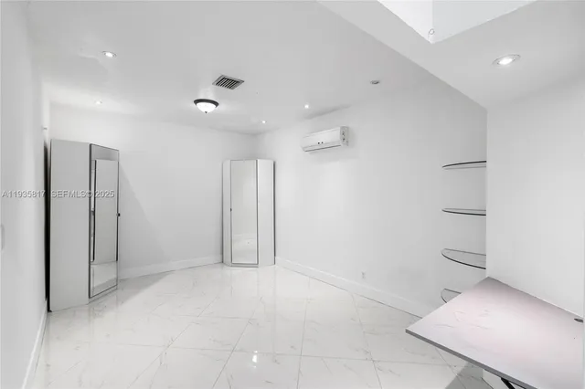 $5,500 | 13611 Southwest 77th Street, Miami, FL 33183