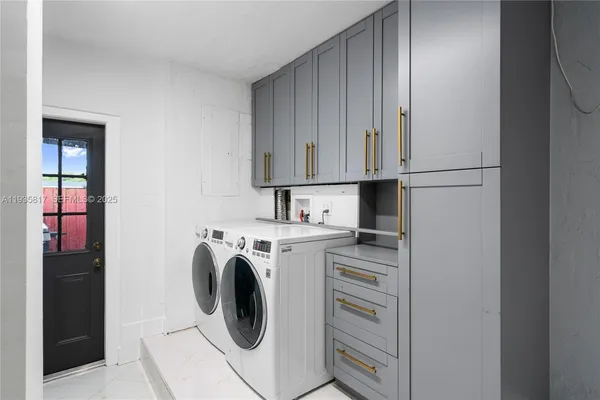 $5,700 | 13611 Southwest 77th Street, Miami, FL 33183