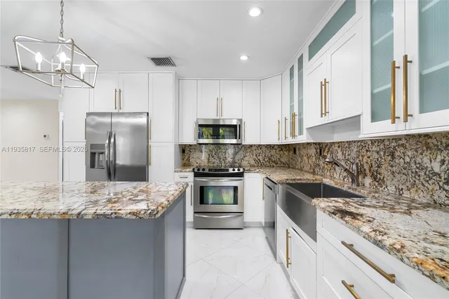 $5,500 | 13611 Southwest 77th Street, Miami, FL 33183