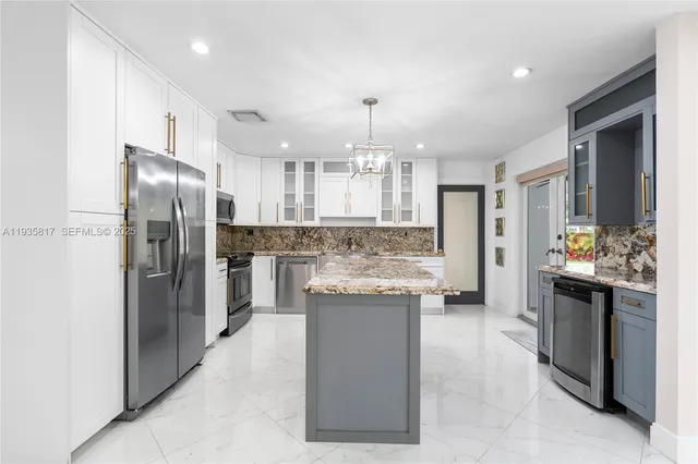 $5,500 | 13611 Southwest 77th Street, Miami, FL 33183