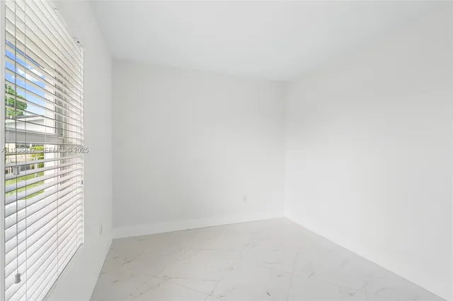 $5,500 | 13611 Southwest 77th Street, Miami, FL 33183