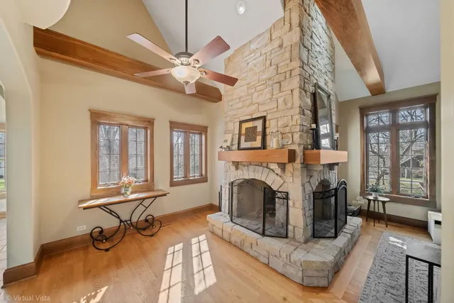 $899,904 | 709 Prospect Avenue, Barrington, IL 60010