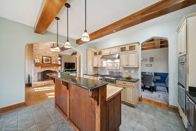 $899,904 | 709 Prospect Avenue, Barrington, IL 60010