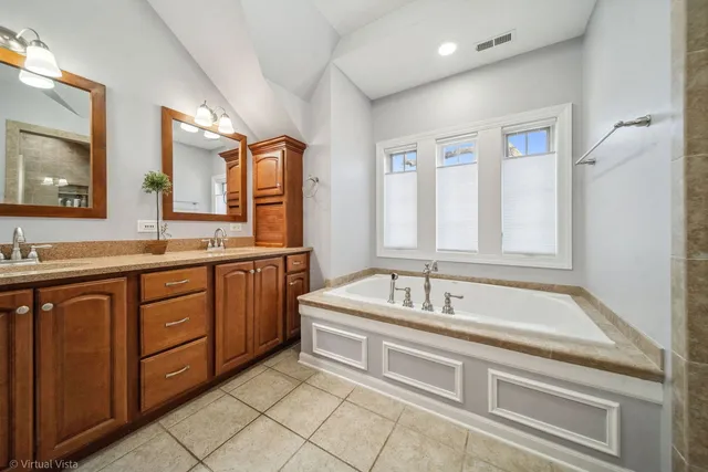 $899,904 | 709 Prospect Avenue, Barrington, IL 60010