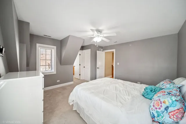 $899,904 | 709 Prospect Avenue, Barrington, IL 60010