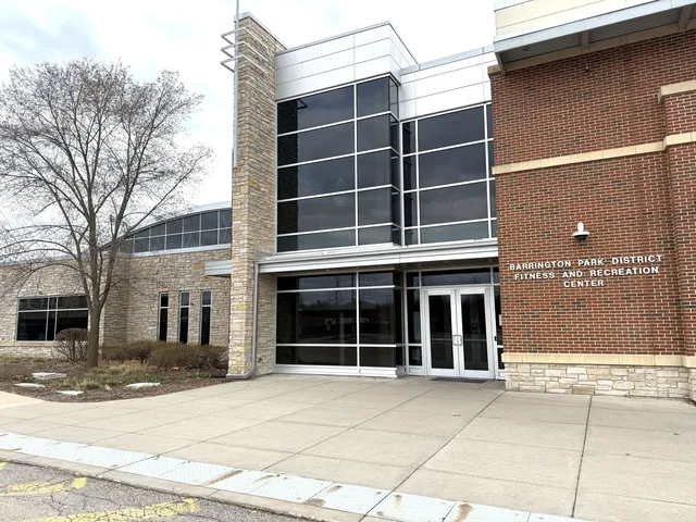 $899,904 | 709 Prospect Avenue, Barrington, IL 60010