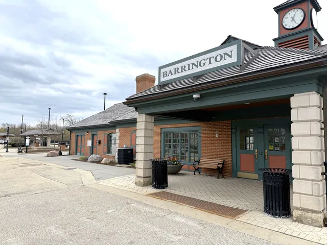 $899,904 | 709 Prospect Avenue, Barrington, IL 60010