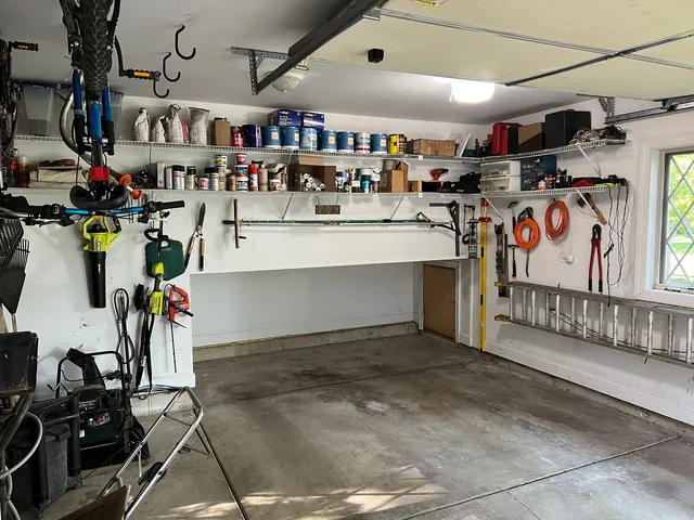 $899,904 | 709 Prospect Avenue, Barrington, IL 60010