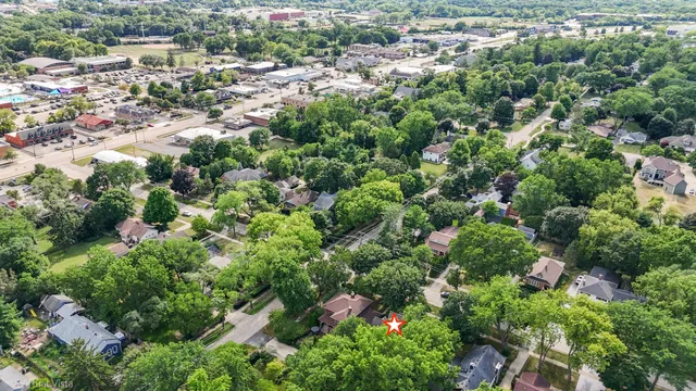 $899,904 | 709 Prospect Avenue, Barrington, IL 60010