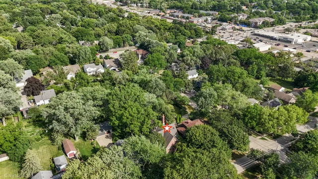 $899,904 | 709 Prospect Avenue, Barrington, IL 60010