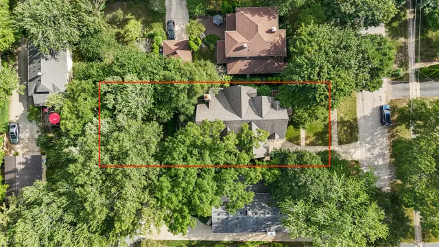 $899,904 | 709 Prospect Avenue, Barrington, IL 60010