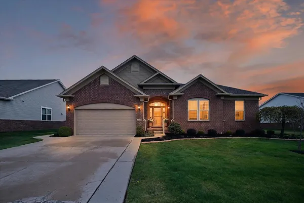 $550,000 | 27118 Walloon Way, Flat Rock, MI 48134