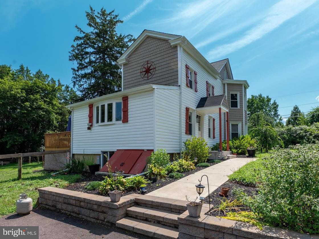 494 Baptist Church Road Spring City, PA 19475 - Photo 1 of 49 a front view of house with a yard