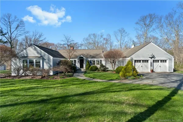 $985,000 | 3 White Farm Lane, Old Lyme, CT 06371