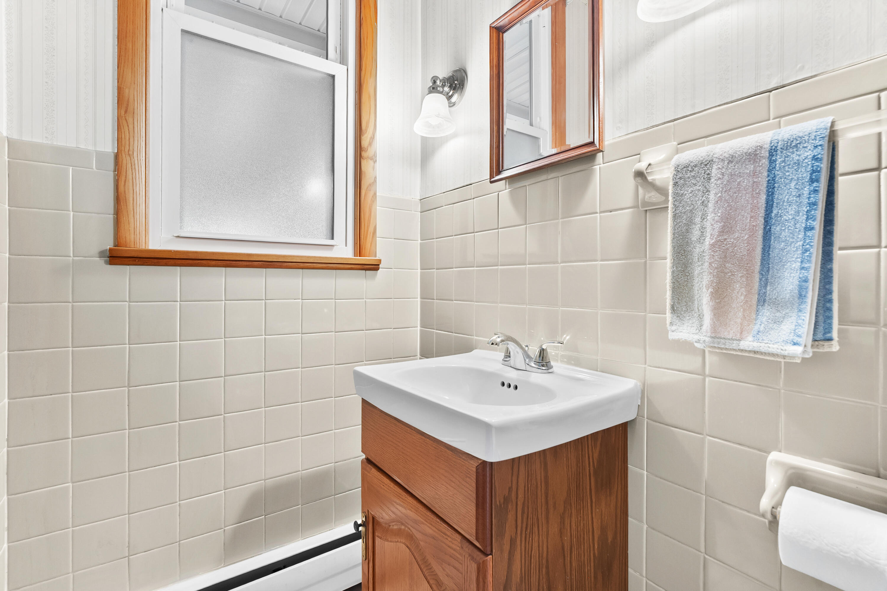 1077 Riverside Drive Battle Creek, MI 49015 - Photo 10 of 34 Riverside Dr 1077 Battle Creek 49015-9