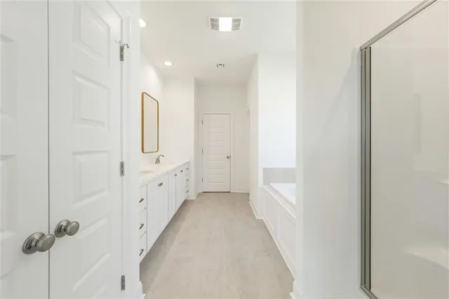 $286,999 | 3056 Southern Trace Dr Lake, Lake Charles, LA 70607