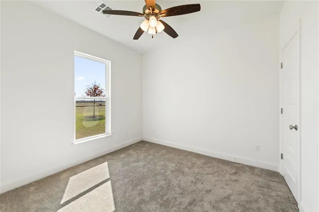 $286,999 | 3056 Southern Trace Dr Lake, Lake Charles, LA 70607