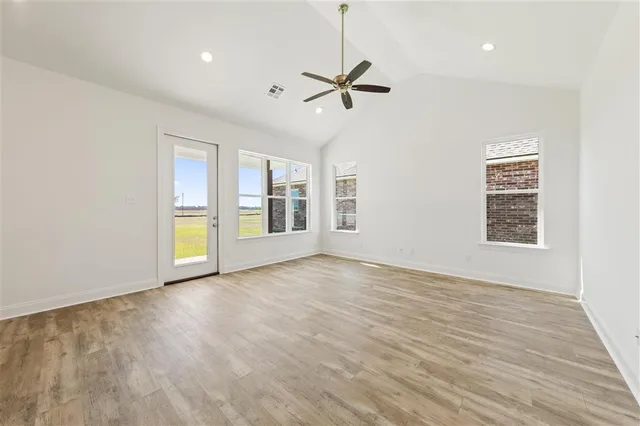 $286,999 | 3056 Southern Trace Dr Lake, Lake Charles, LA 70607