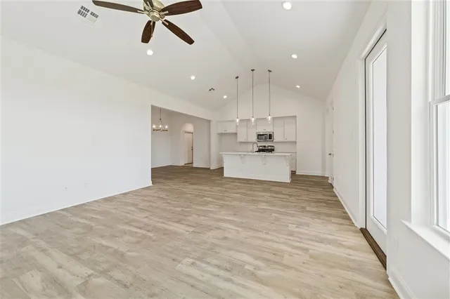 $286,999 | 3056 Southern Trace Dr Lake, Lake Charles, LA 70607