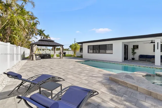 $547,000 | 5202 Elm Court, Cape Coral, FL 33904