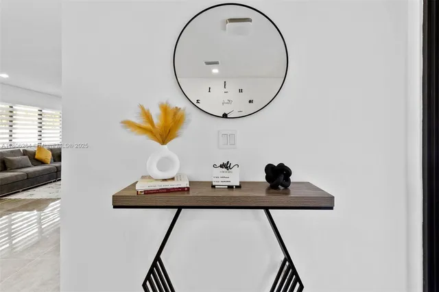 $547,000 | 5202 Elm Court, Cape Coral, FL 33904